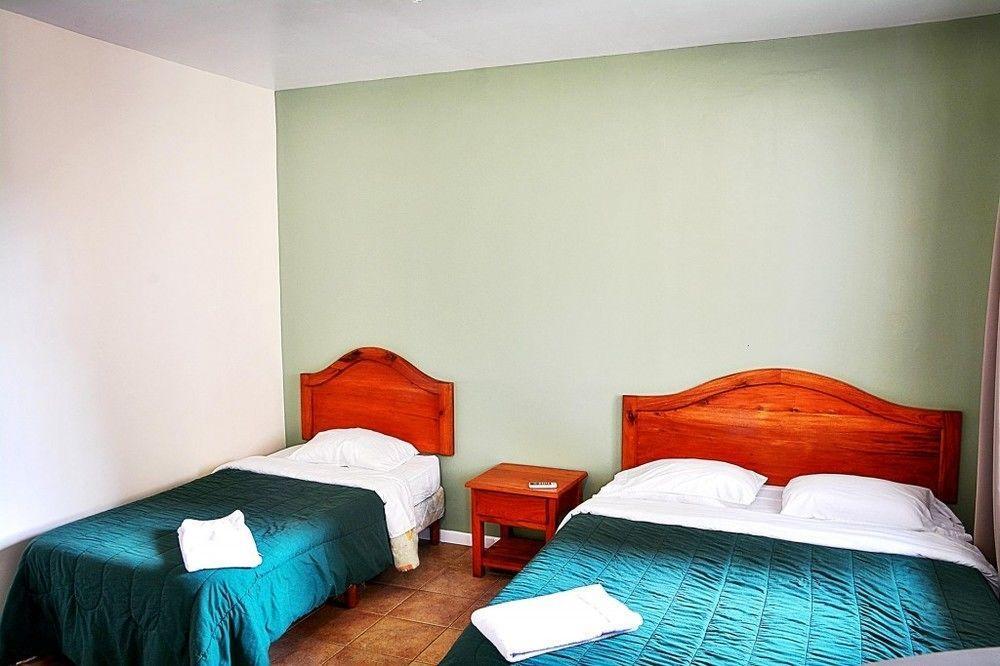 Hotel La Villa Quesada  外观 照片