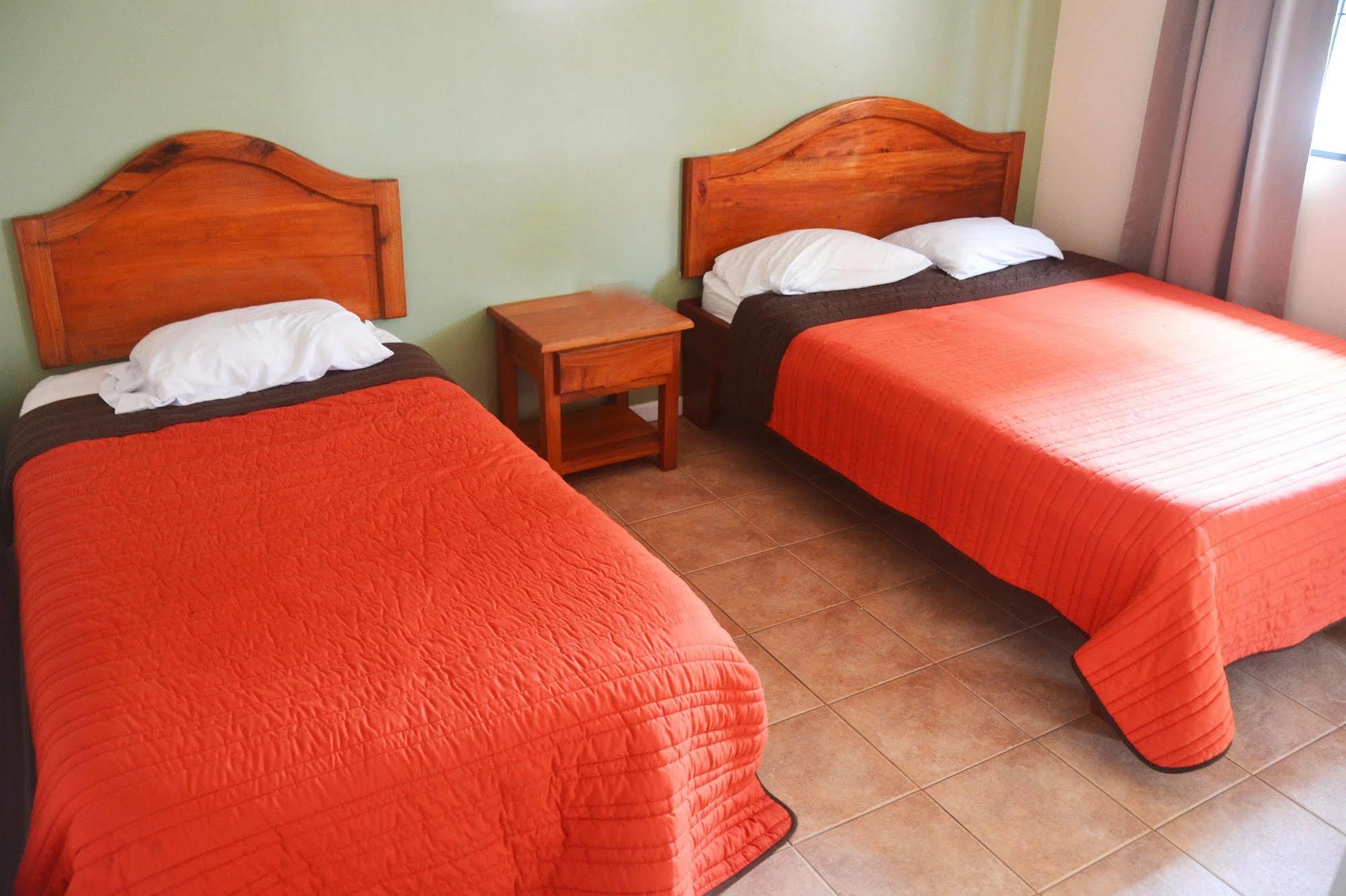 Hotel La Villa Quesada  外观 照片