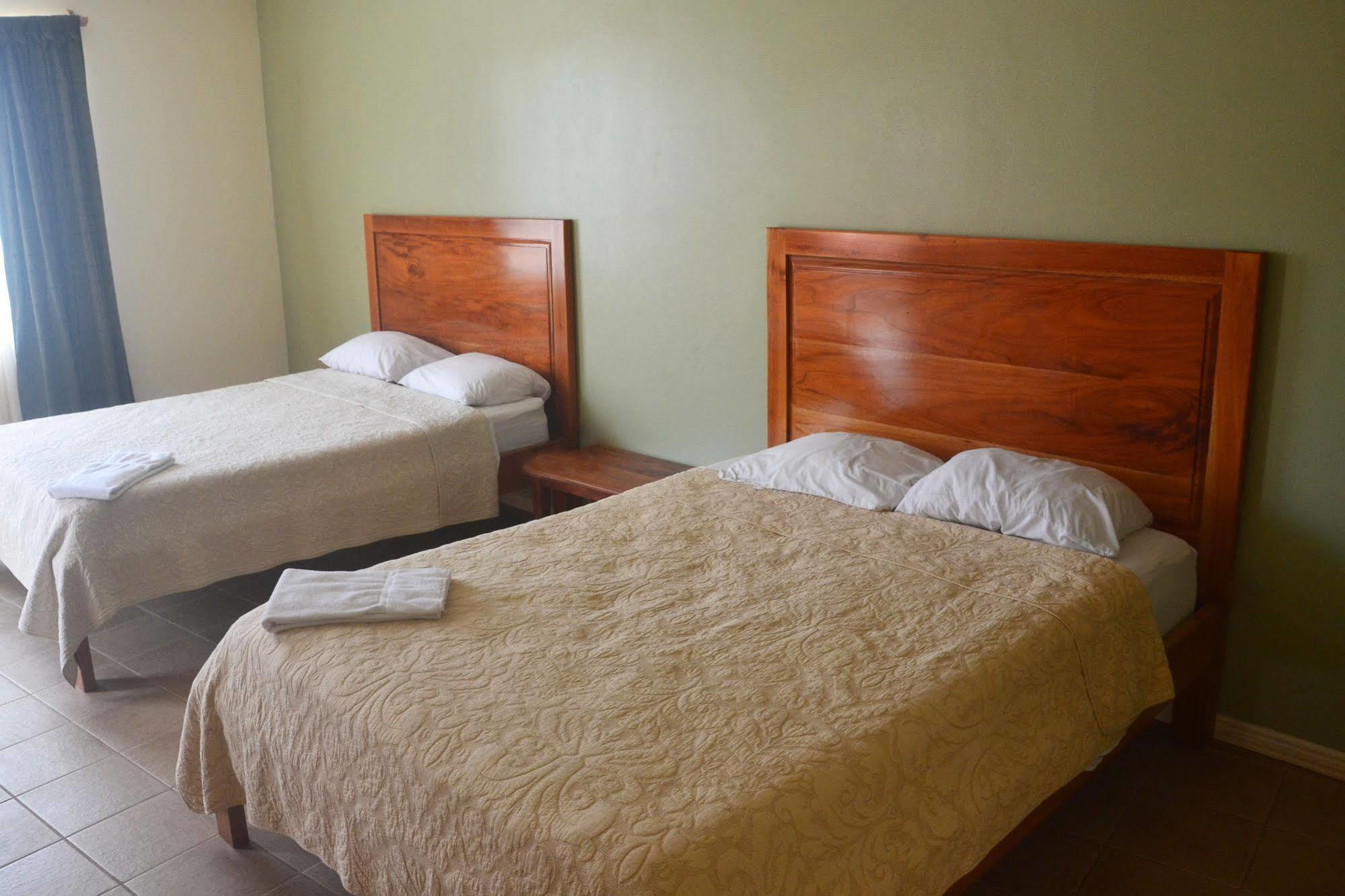 Hotel La Villa Quesada  外观 照片